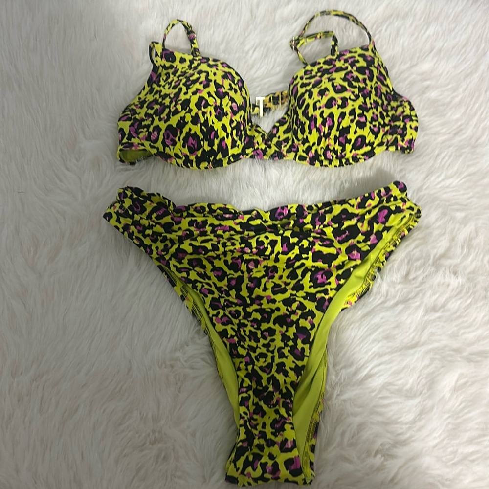 Victoria’s Secret Leopard Print Bikini Set